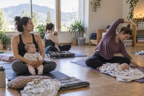 Mom & Baby Yoga w/Nat Jones [Pre-Crawlers]