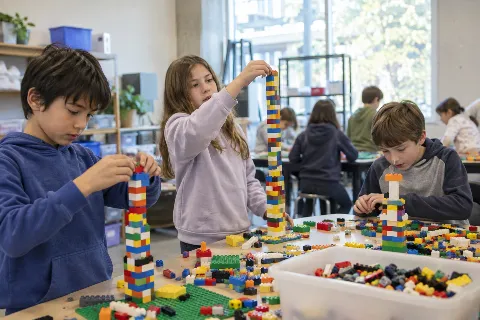LEGO Club - LEGO Towers - Ages 9-12