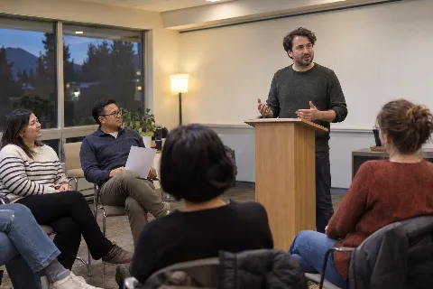 Friendship North Vancouver Toastmasters Meetings