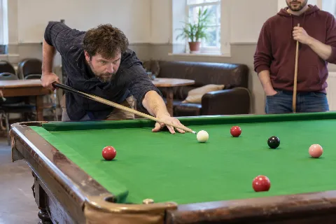 Drop-in Snooker