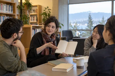 Persian book club باشگاه کتابخوانی فارسی
