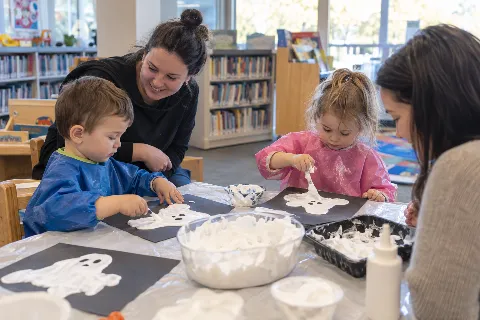 Toddler Sensory Play: Puffy Paint Ghosts
