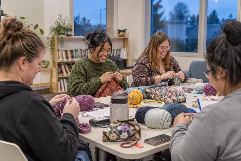 Craft 'N' Yarn