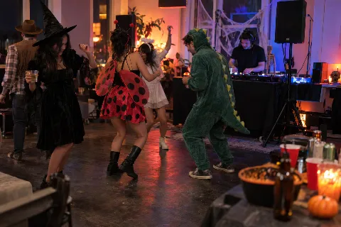 The Haunted Gallery – Halloween After Dark